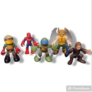 Fisher-Price Imaginext Bundle of Five Super Friends Action Figures